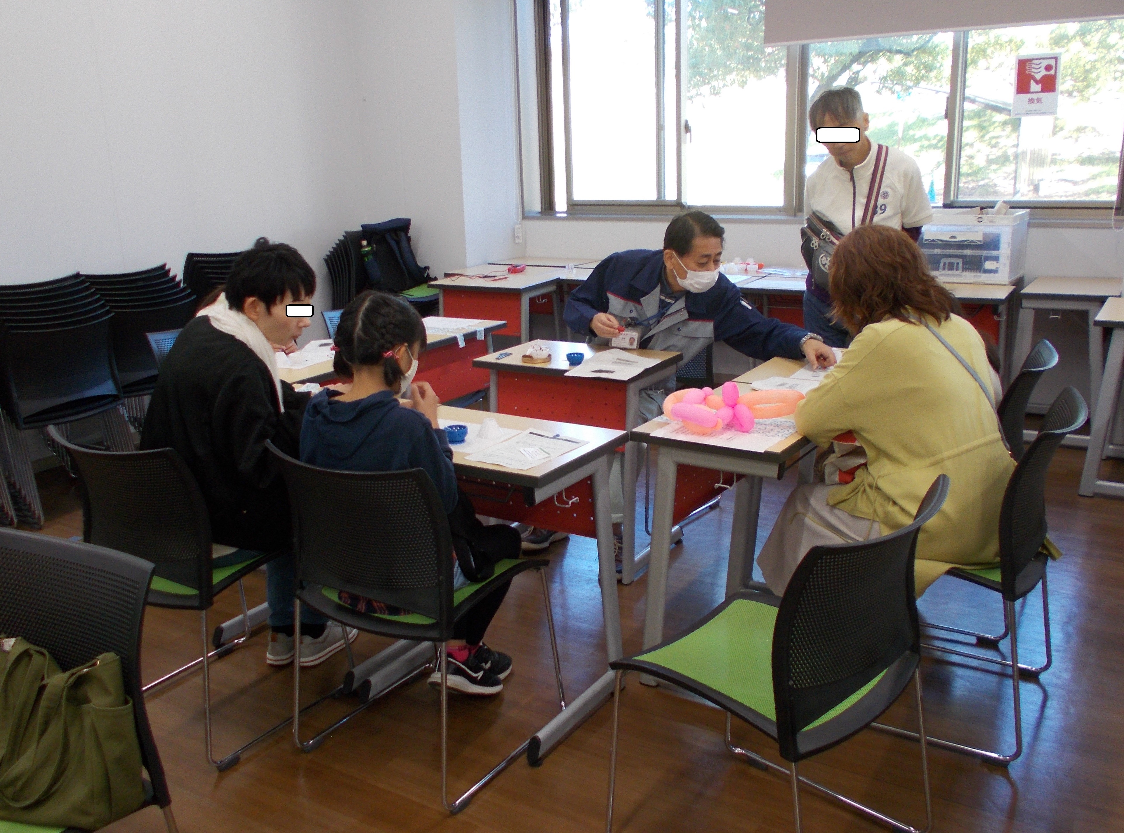 開催中の様子2 開催中の様子1