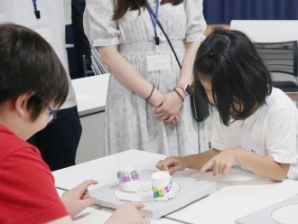 二瀬交流センター科学実験クラブ4の様子 二瀬交流センター科学実験クラブ4の様子